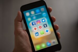 Anxiety: Social Media & School – which is worse?