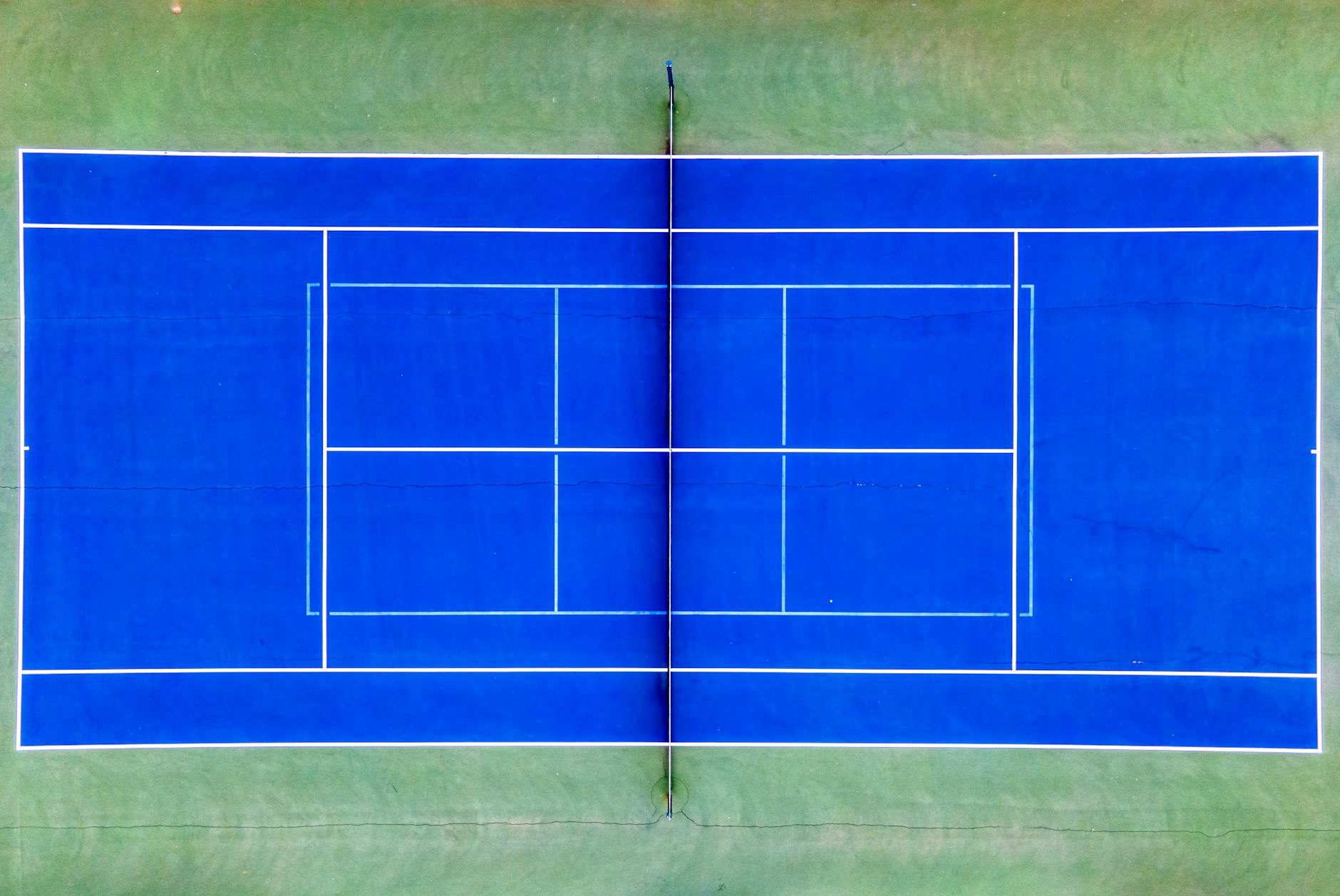 a blue tennis court
